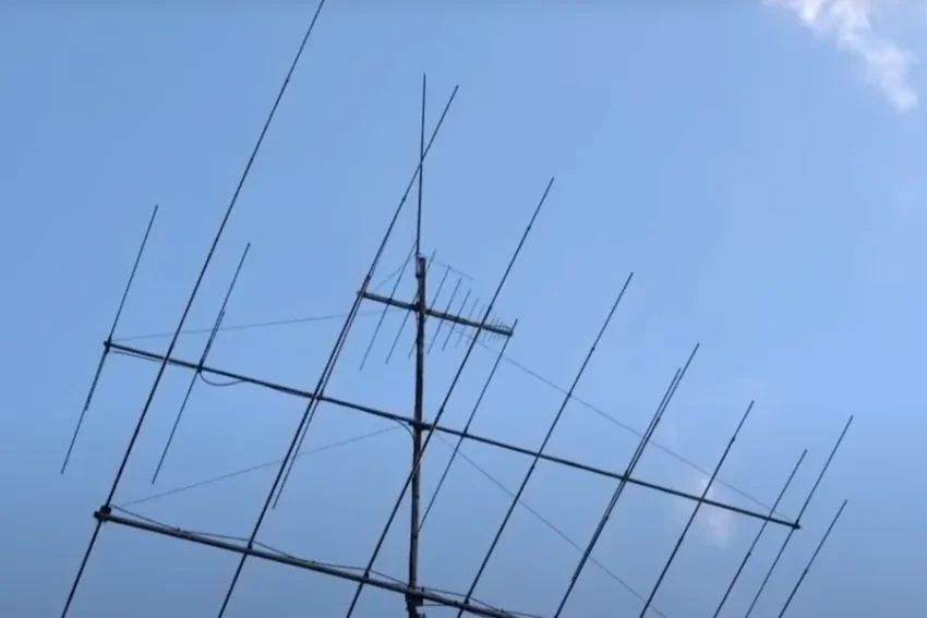 morokuliens-radiomast